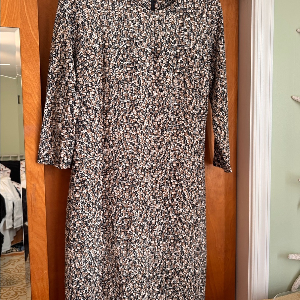 J. McLaughlin Black and White Sheath Dress Knee-Length 3/4 Sleeve